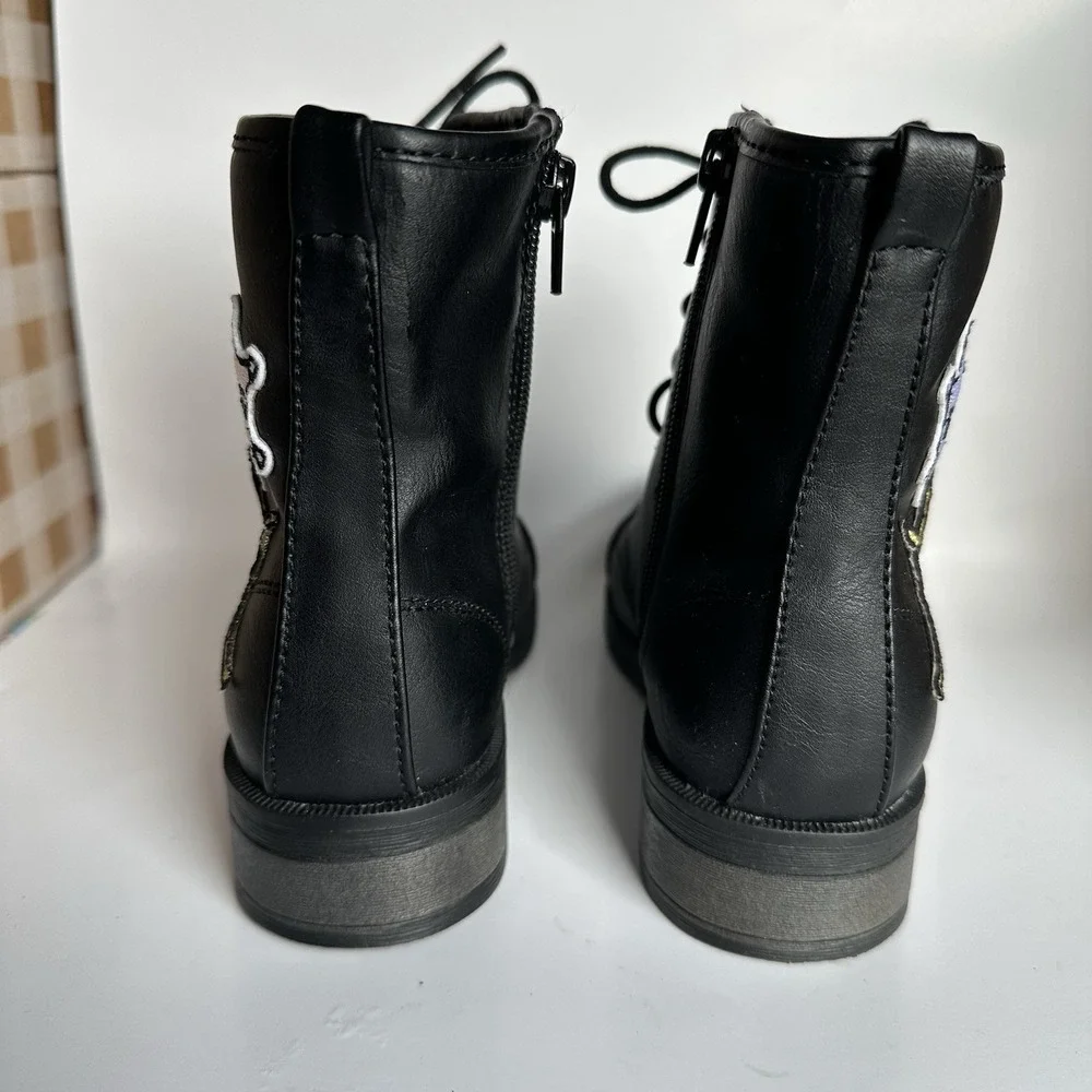 Steve Madden new but